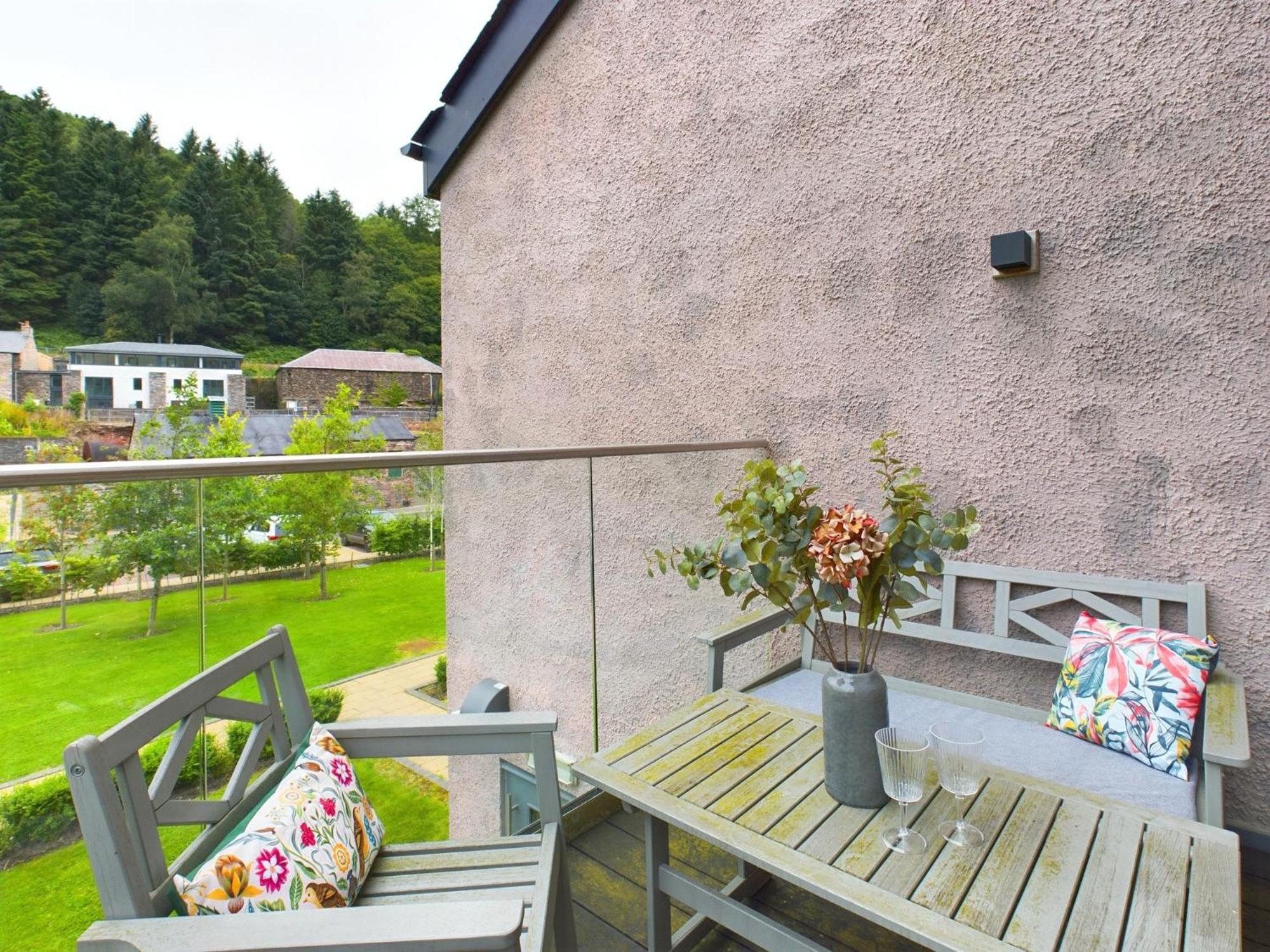 Wild Roses Serviced Apartments - Lake District Backbarrow Eksteriør bilde